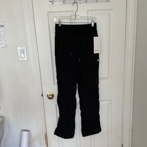 NEW WITH TAGS lululemon athletica dance studio pant sz 4